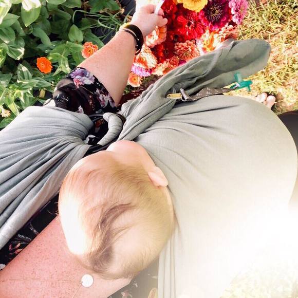 Meet your Posher, Anastasia - Picture 2 of 3